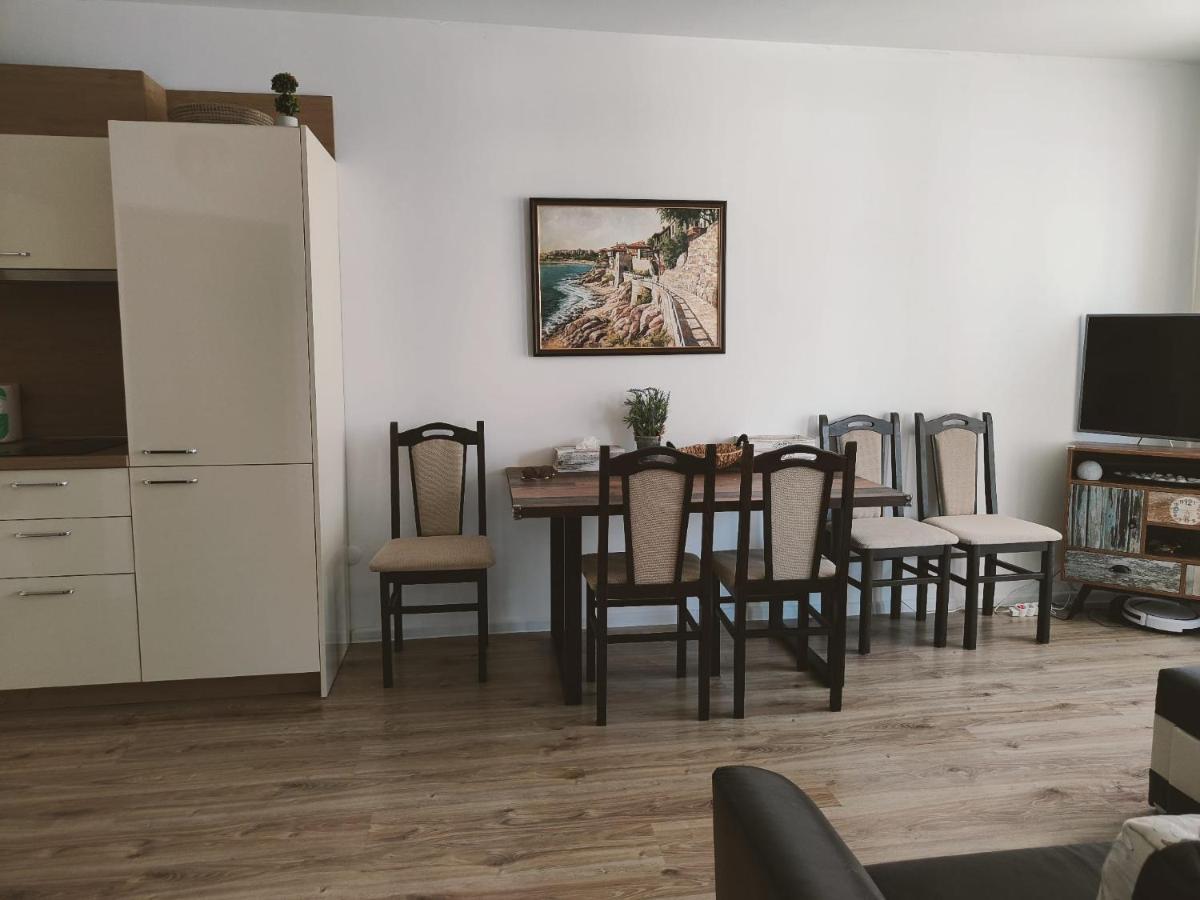 Studio Aivasovskij Park - Meters Away From Beach Pomorie Kültér fotó